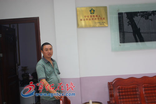 張海龍:服裝世界的追夢人