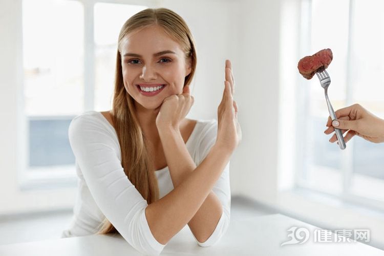 不建議節食，但也不能多吃！7個方法止“嘴饞”