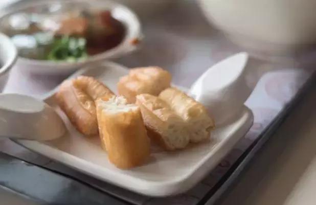 4種食物，每吃一口都在催你老！ 