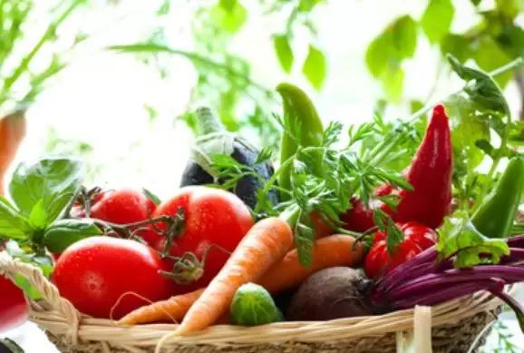 4種食物，每吃一口都在催你老！ 