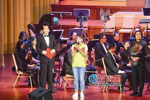 慶祝改革開放四十周年，廈門公交人唱響激情年華