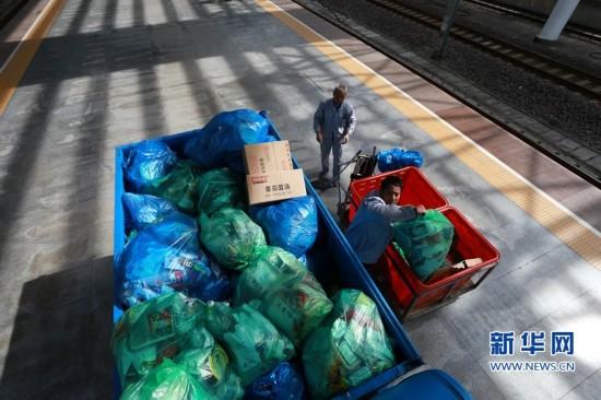 這個春節，他的工作要每天“走”一個馬拉松