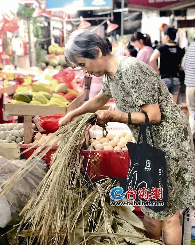 端午節(jié)廈門三家老字號(hào)粽子產(chǎn)量達(dá)到300萬個(gè)左右