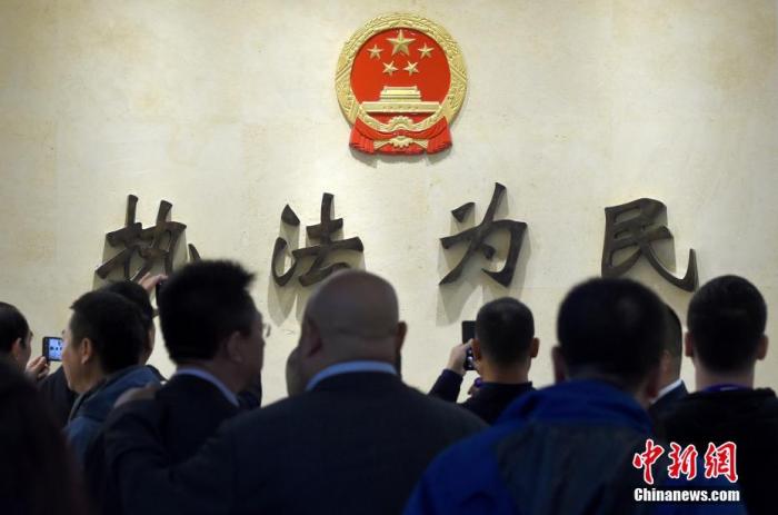 1-9月檢察機關訴非法高利放貸16422人 上升超300%