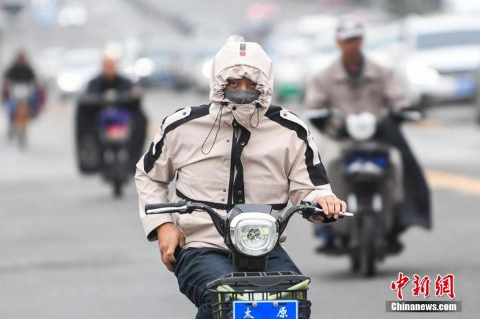 雨雪風沙齊登場 中東部地區多地氣溫創入秋來新低