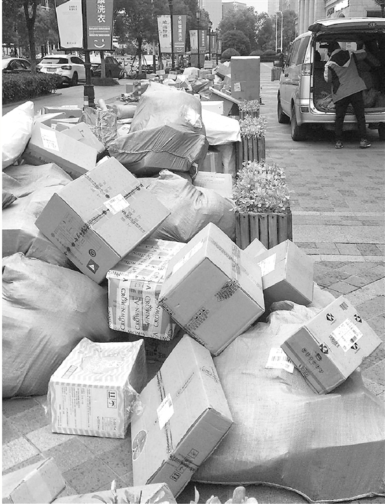 這兩天別催快遞了……雙11后有快遞員一天睡三小時