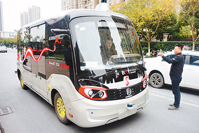 考駕照熱降溫:拿駕照幾年用不上 一次培訓(xùn)數(shù)千元