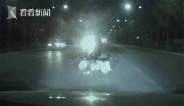 遠光燈太晃眼男子撞死親姐夫 行車儀記錄了全過程