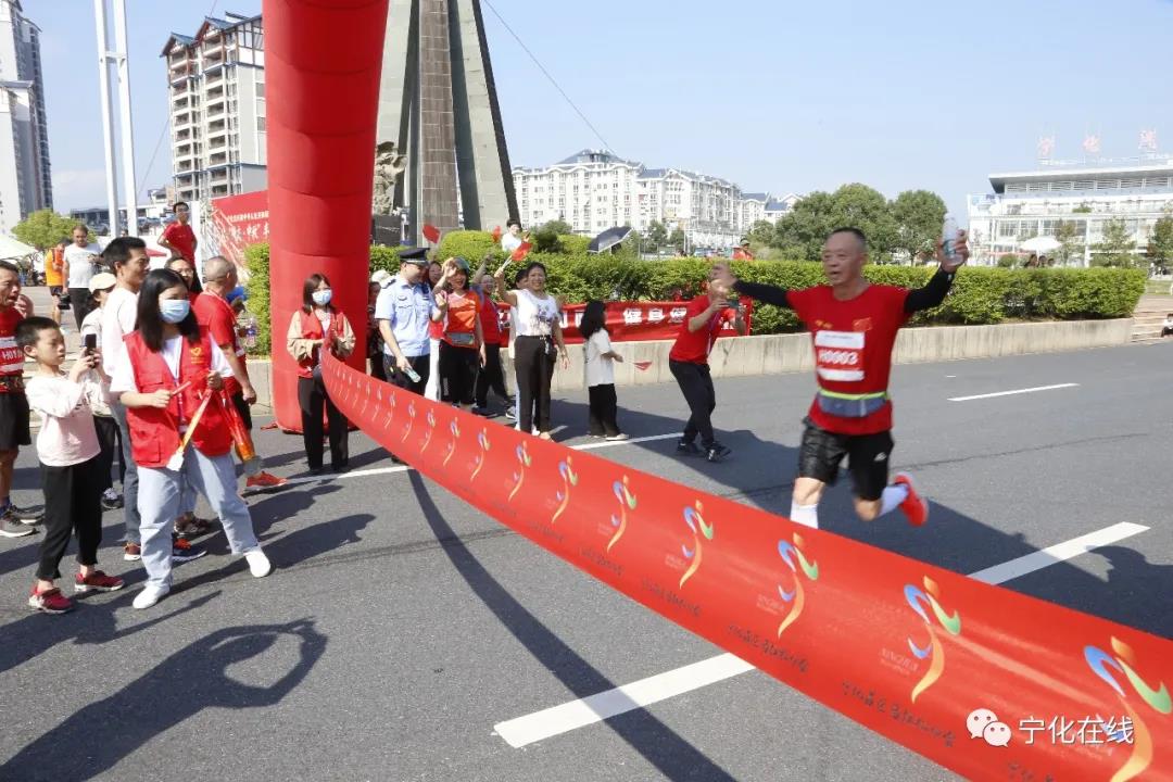 【中國(guó)綠都 最氧三明】寧化半程馬拉松賽鳴槍開(kāi)跑，快來(lái)看看賽況！