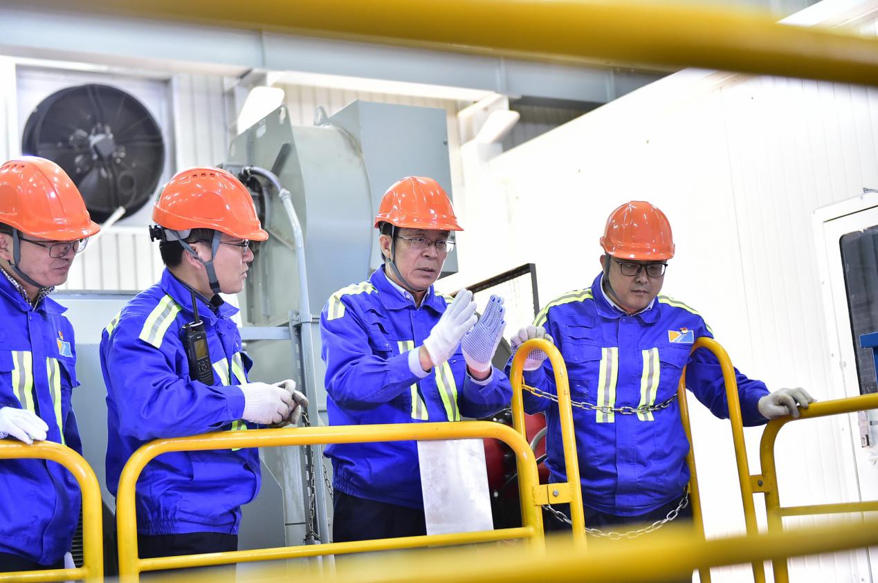 “連鋼創(chuàng)新團隊”工作中