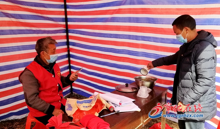 寧化水茜鎮(zhèn):熱心村民一線送溫暖