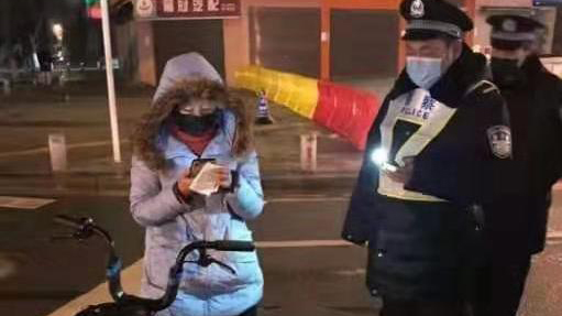 抗疫一線的白衣95后:“我年輕,讓我來!”