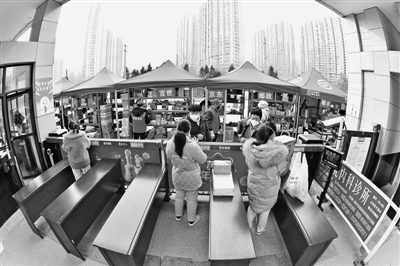 “疫情大考”下，快遞業(yè)給出的答卷你滿意嗎