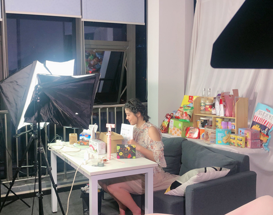 直播帶貨成年輕人就業(yè)風(fēng)口?業(yè)內(nèi):有創(chuàng)意易冒出來