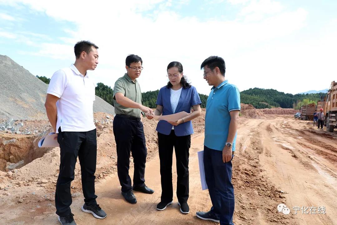 寧化縣委書記汪志紅調研項目工作