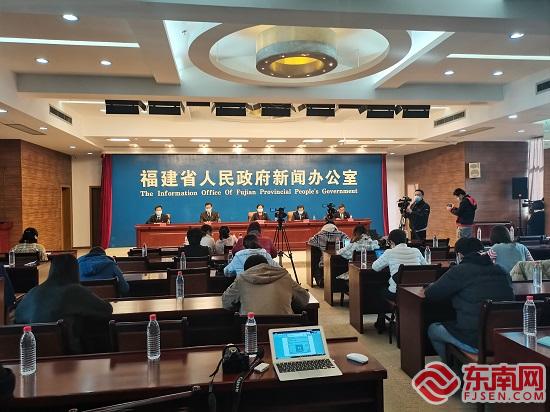 福建累計(jì)報(bào)告境外輸入確診病例237例 加強(qiáng)返鄉(xiāng)14天內(nèi)日常健康監(jiān)測(cè)