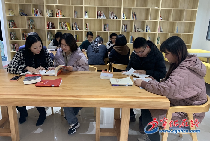 寧化城南：開展“清風”讀書會，提升干部能力素質