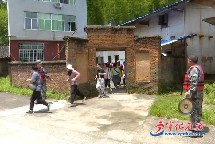 寧化開(kāi)展應(yīng)急救援綜合演練