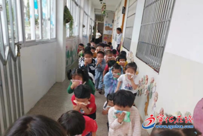 寧化縣濟村中心學校舉行火災避險應急疏散演練