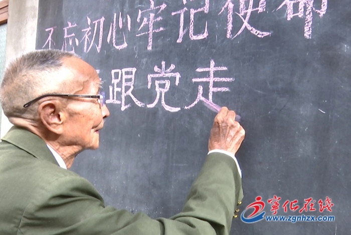 張新財:退休不退崗 打擊偷盜護小區平安