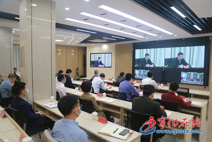 寧化收聽收看全市一季度經(jīng)濟(jì)會(huì)議暨深化“五比五曬”打好“八大攻堅(jiān)戰(zhàn)役”推進(jìn)會(huì)