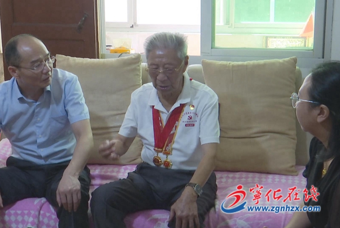 寧化縣領(lǐng)導(dǎo)開展重陽節(jié)慰問活動