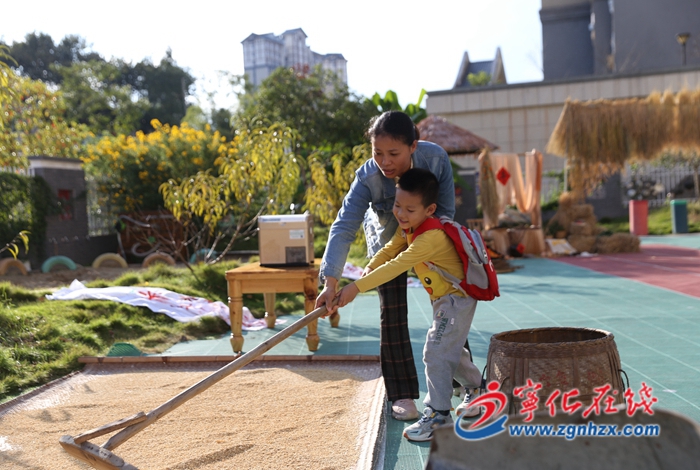 寧化賦欣幼兒園：義賣(mài)樂(lè)豐收