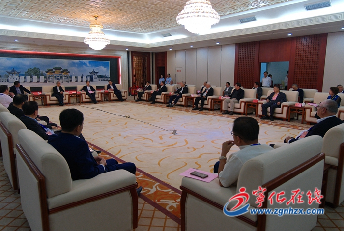 各級領導會見海內外客屬社團代表