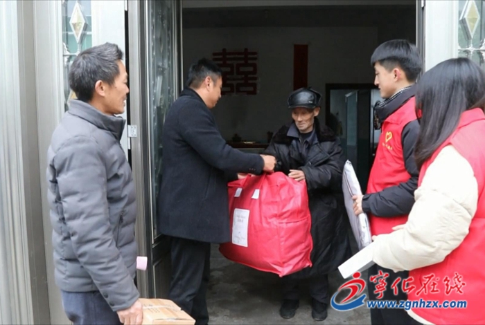 寧化濟村鄉:寒冬送溫暖 慰問暖人心