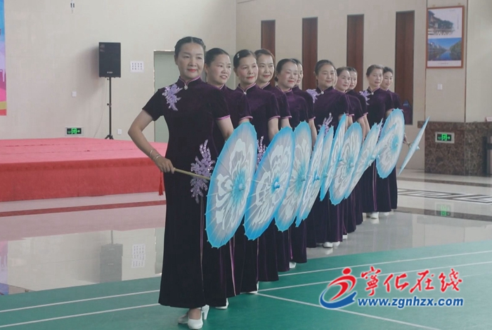 寧化縣老年大學舉辦“銀輝健體·舞韻風華”匯報演出