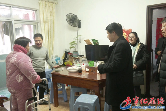 寧化開展“兩節”慰問困難教師、困難學生活動