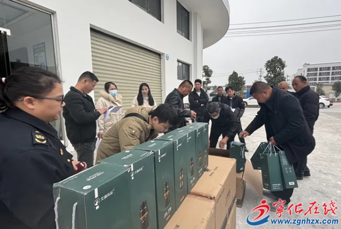 寧化縣總工會開展貨車司機送溫暖活動