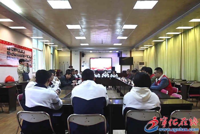 常熟市圓夢(mèng)助學(xué)義工社捐贈(zèng)儀式在寧化一中舉行