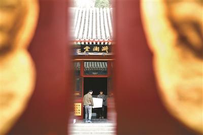 北海公園漪瀾堂殘損嚴重暫時關閉